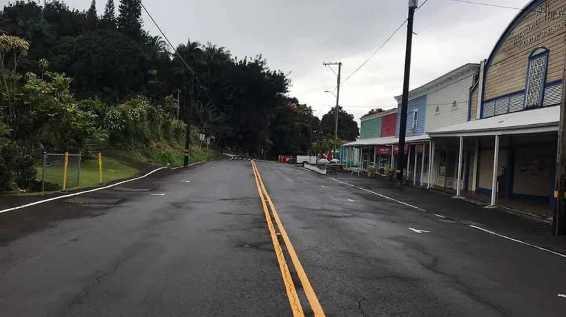 Main street of Honomu town on the Big Island of Hawaii