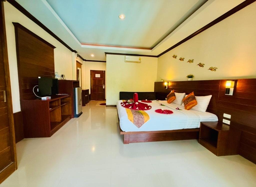Deluxe Family Room at Peaceful Resort, Koh Lanta